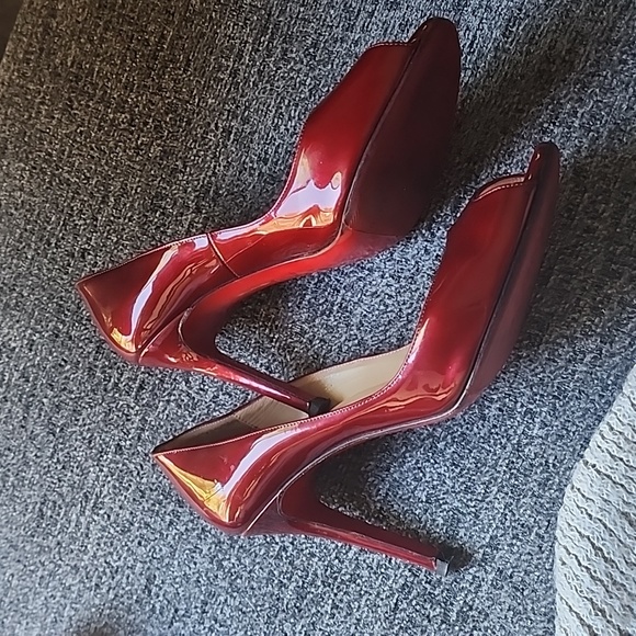 Christian Louboutin, You You peep toe - Picture 2 of 12